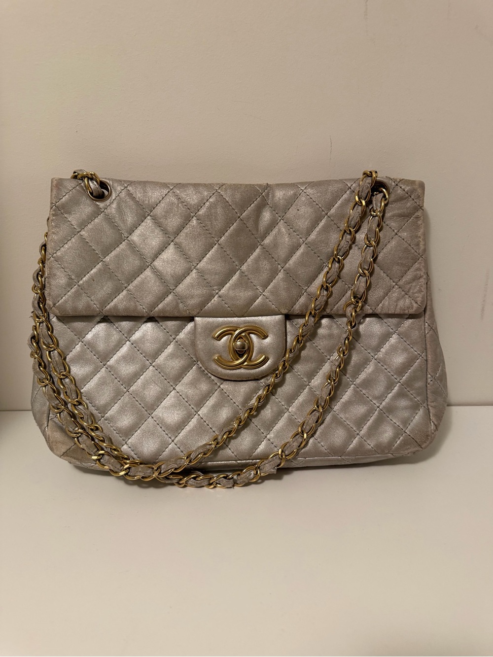 CHANEL Vintage Metallic Lambskin Quilted Jumbo Single Flap Bag